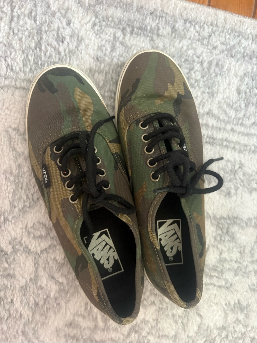 Vans Camo Canvas Low Top Sneakers - Green & Black